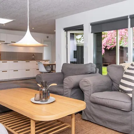 Holiday home 6 Person In Ebeltoft